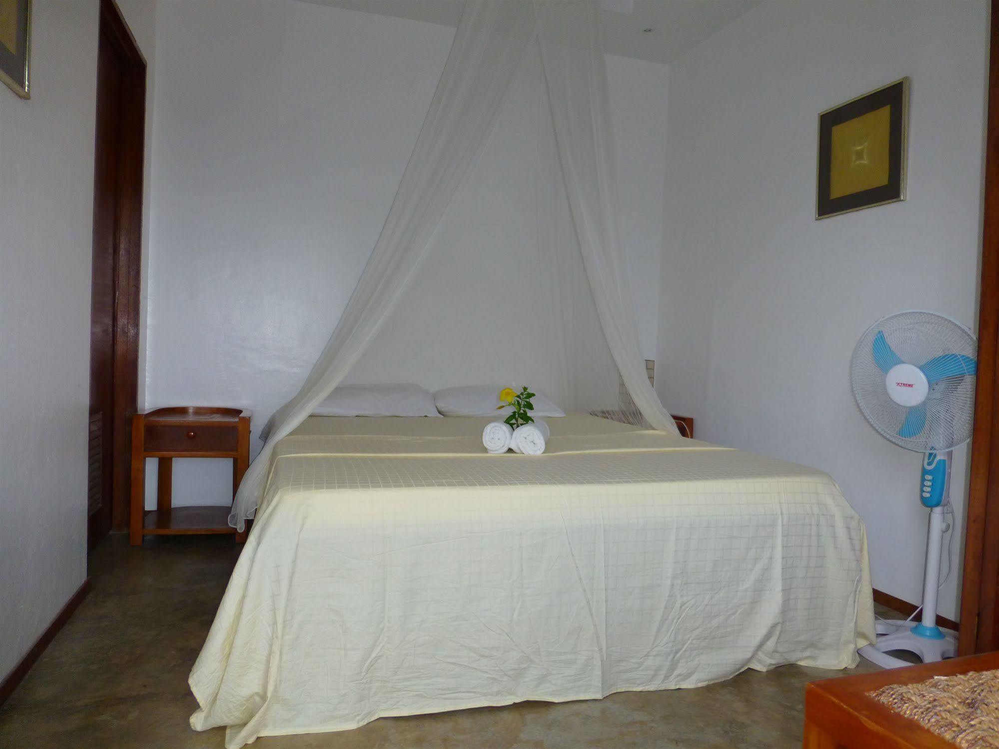 Talima Beach Villas & Dive Resort Cebu Kültér fotó