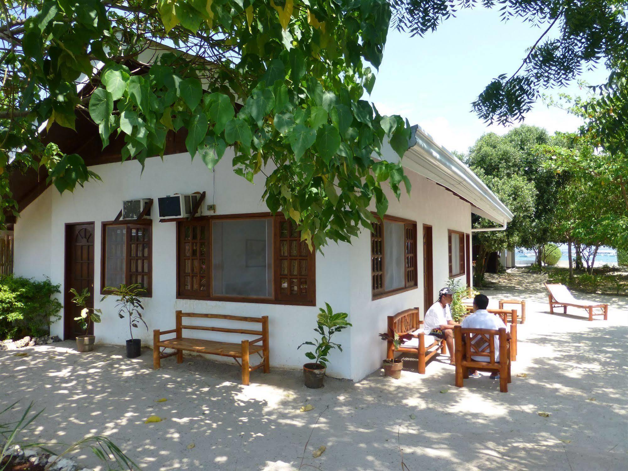 Talima Beach Villas & Dive Resort Cebu Kültér fotó